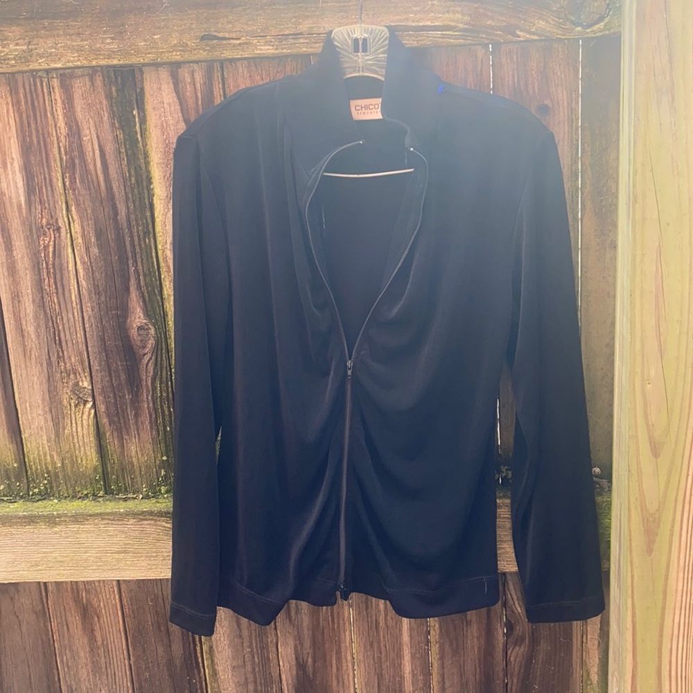 Chico’s zip up top sz. L
